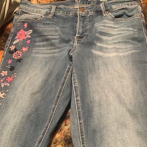 Jeans with flowers on it